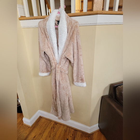 HAMMACHER SCHLEMMER plush bathrobe - Picture 1 of 10